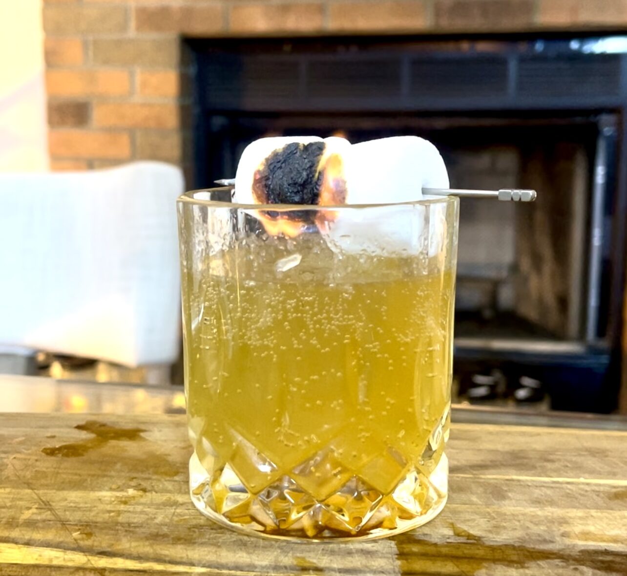 You are currently viewing The Bourbon Campfire Mule – A Toast to the Perfect Fall Drink